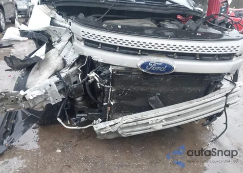 2013 Ford Explorer z USA, uszkodzony, nr VIN 1FM5K8B84DGC31218